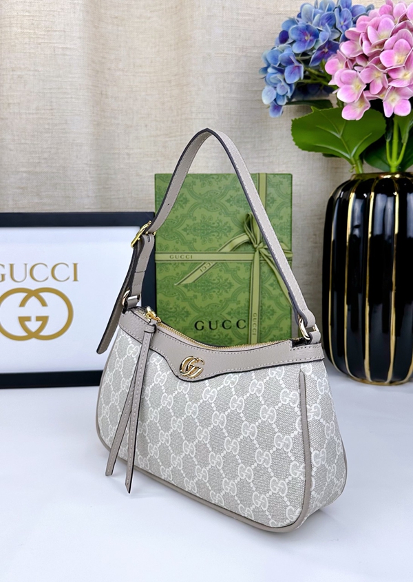 激安グッチバッグコピー側面デザイン